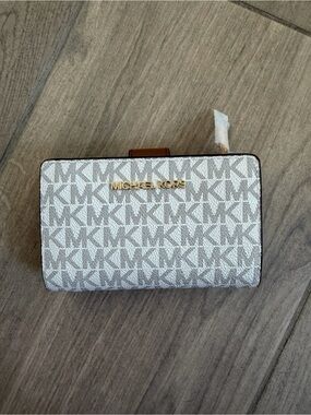 Michael Kors Medium Signature Logo Wallet